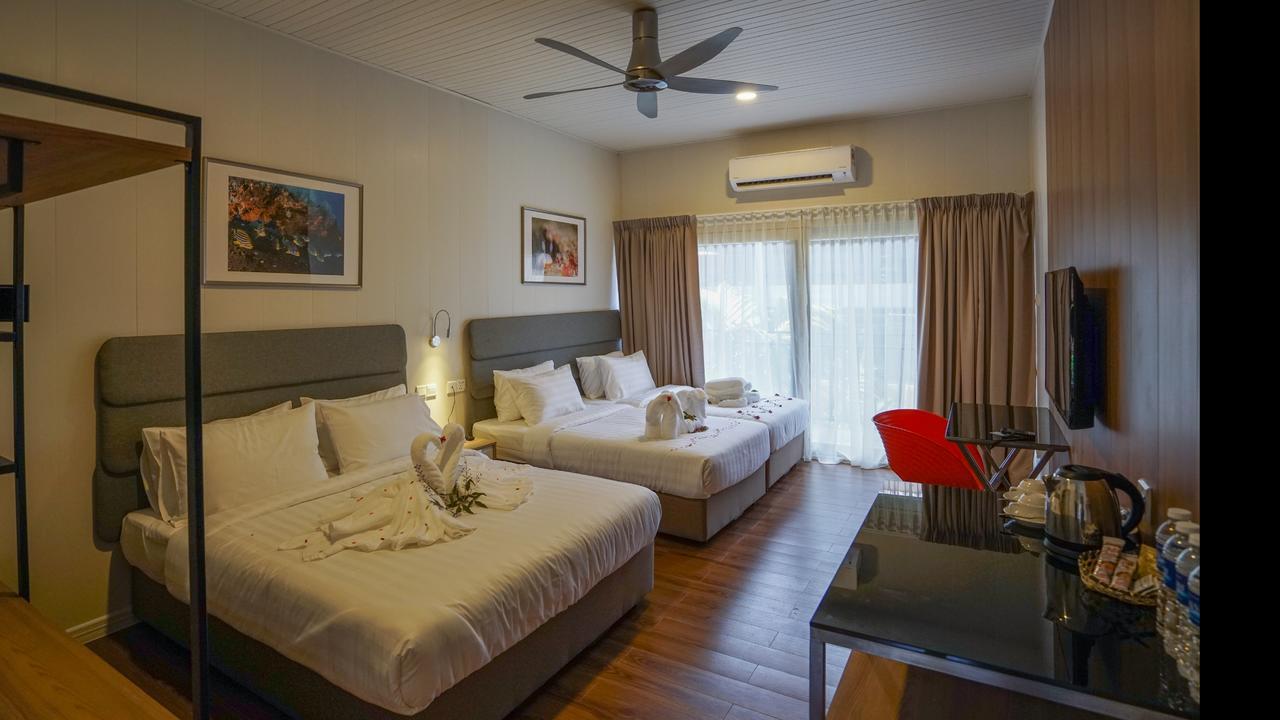 Kampung Genting Aman Tioman Beach Resort מראה חיצוני תמונה